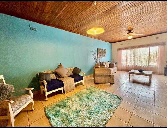 2 BEDROOM HOUSE FOR SALE IN VANDERBIJLPARK CE 1